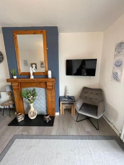 First Floor Apartment With Mountain Views Tywyn Exterior foto